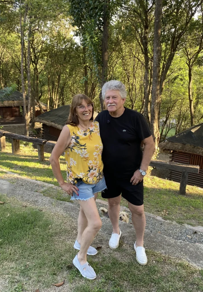 eleonora y miguel directores del albergue serrano para campamentos cordoba